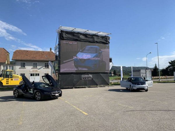 Top Sound - Top Bild - die Grossleinwand an der TdEm