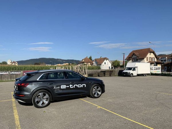 Probefahrzeug Audi e-tron