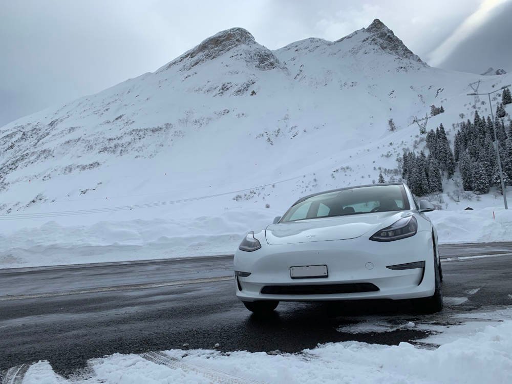 Tesla-Model-3-San-Bernardino-Winter-2020-1200x750-red.jpeg