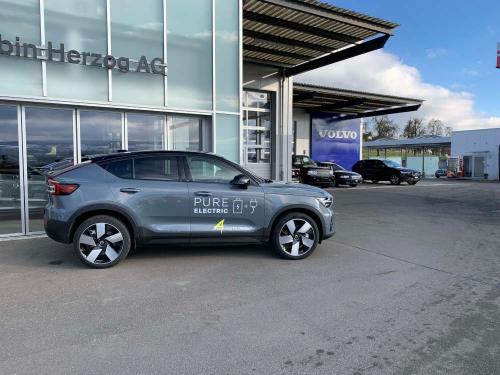 volvo-c40-recharge-1000x750.jpeg