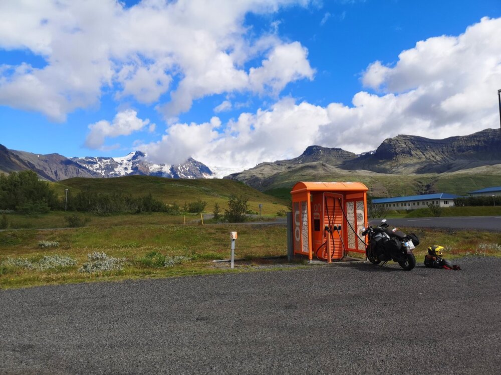ACDC BIKE @ CHARGE STATION SOUTH ICELAND - ©HEIBERGER.WORK.jpg
