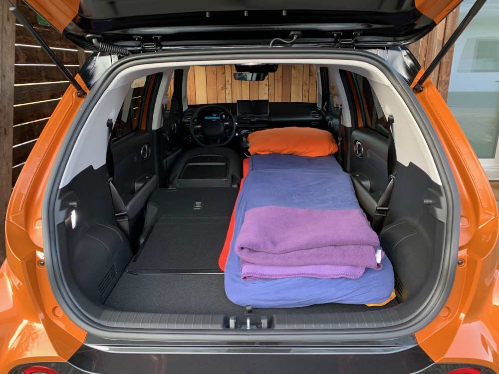 hyundai-inster-vertex-schlafen.jpg