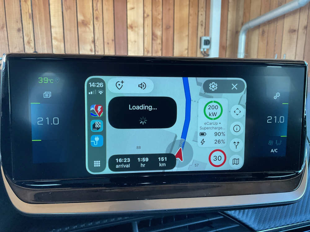 A-better-Routeplanner_carplay-loading.jpeg